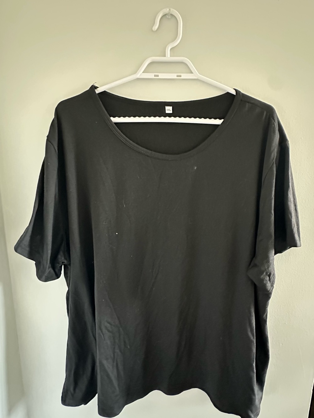 SHEIN Black Short Sleeve Scoop Neck Tee